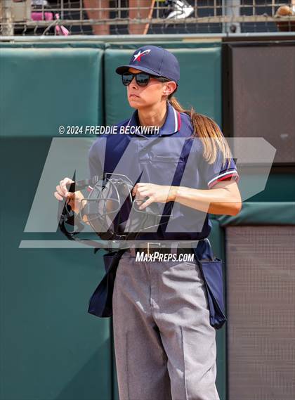 Thumbnail 3 in Beckville vs. Forsan (UIL 2A Softball Semifinal) photogallery.