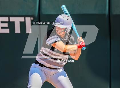 Thumbnail 2 in Beckville vs. Forsan (UIL 2A Softball Semifinal) photogallery.