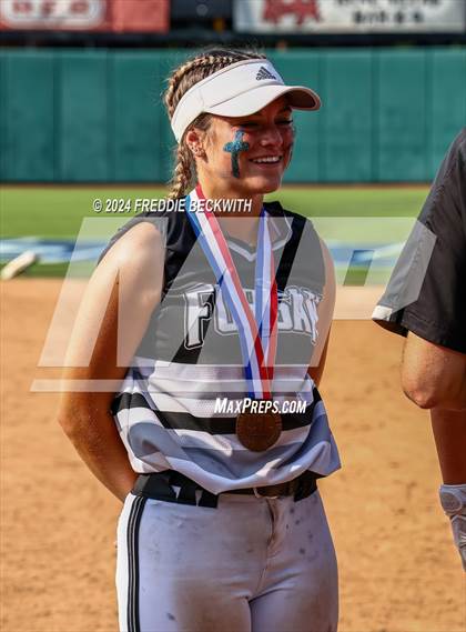 Thumbnail 3 in Beckville vs. Forsan (UIL 2A Softball Semifinal) photogallery.