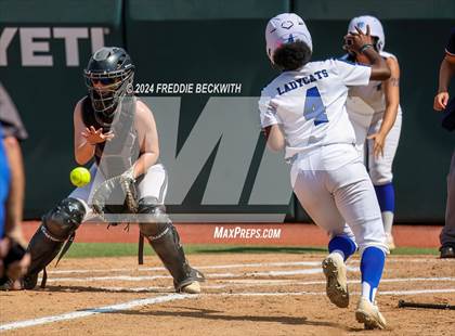 Thumbnail 3 in Beckville vs. Forsan (UIL 2A Softball Semifinal) photogallery.