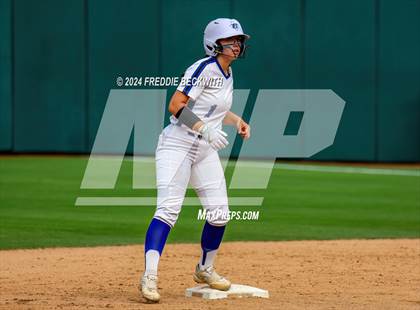 Thumbnail 2 in Beckville vs. Forsan (UIL 2A Softball Semifinal) photogallery.