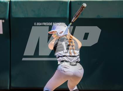 Thumbnail 3 in Beckville vs. Forsan (UIL 2A Softball Semifinal) photogallery.