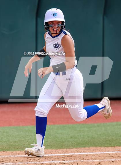 Thumbnail 2 in Beckville vs. Forsan (UIL 2A Softball Semifinal) photogallery.