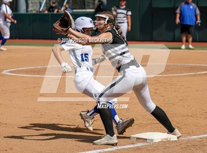 Thumbnail 1 in Beckville vs. Forsan (UIL 2A Softball Semifinal) photogallery.