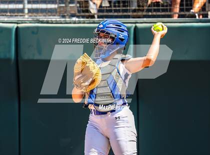 Thumbnail 3 in Beckville vs. Forsan (UIL 2A Softball Semifinal) photogallery.