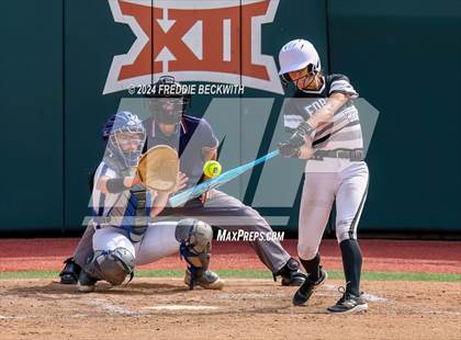 Thumbnail 3 in Beckville vs. Forsan (UIL 2A Softball Semifinal) photogallery.