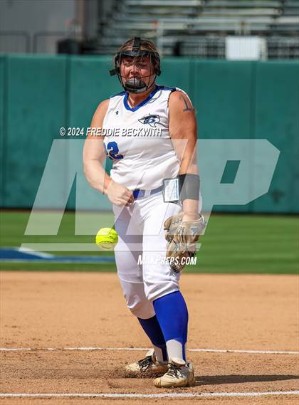 Thumbnail 2 in Beckville vs. Forsan (UIL 2A Softball Semifinal) photogallery.