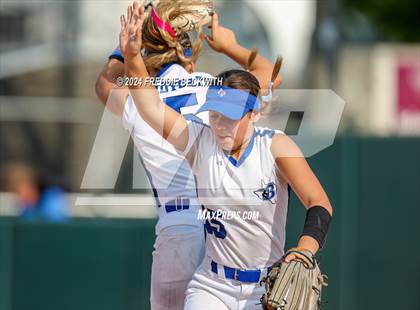 Thumbnail 3 in Beckville vs. Forsan (UIL 2A Softball Semifinal) photogallery.