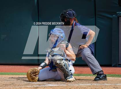 Thumbnail 3 in Beckville vs. Forsan (UIL 2A Softball Semifinal) photogallery.