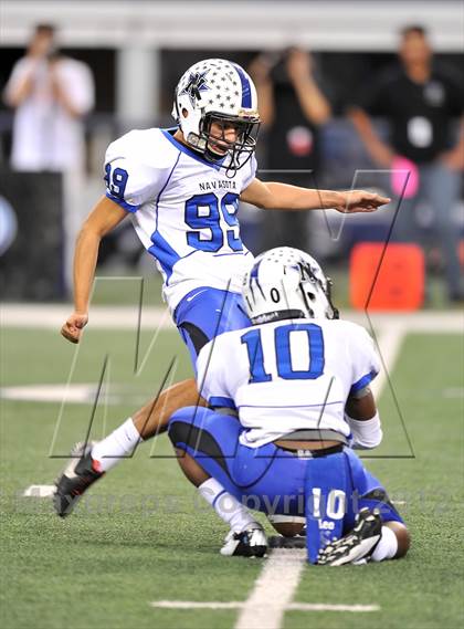 Thumbnail 2 in Gilmer vs. Navasota (UIL  3A Division 2 Final) photogallery.