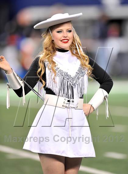 Thumbnail 2 in Gilmer vs. Navasota (UIL  3A Division 2 Final) photogallery.