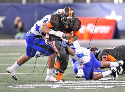 Thumbnail 1 in Gilmer vs. Navasota (UIL  3A Division 2 Final) photogallery.