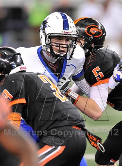 Thumbnail 2 in Gilmer vs. Navasota (UIL  3A Division 2 Final) photogallery.