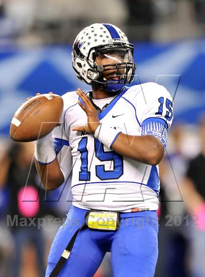 Thumbnail 2 in Gilmer vs. Navasota (UIL  3A Division 2 Final) photogallery.
