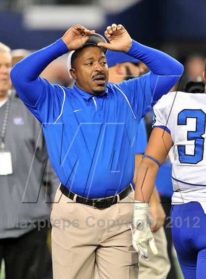 Thumbnail 2 in Gilmer vs. Navasota (UIL  3A Division 2 Final) photogallery.