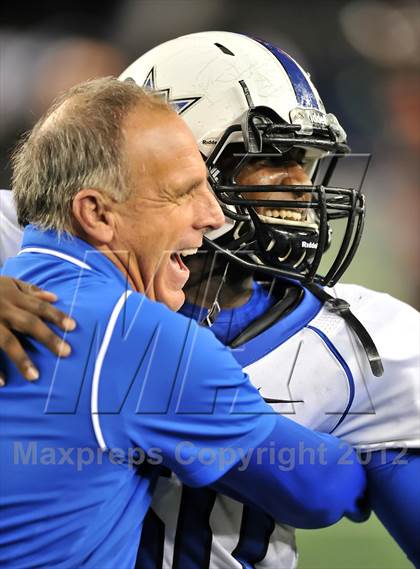 Thumbnail 3 in Gilmer vs. Navasota (UIL  3A Division 2 Final) photogallery.