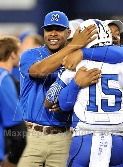 Thumbnail 2 in Gilmer vs. Navasota (UIL  3A Division 2 Final) photogallery.