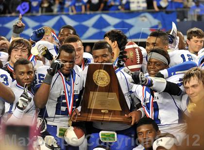 Thumbnail 1 in Gilmer vs. Navasota (UIL  3A Division 2 Final) photogallery.