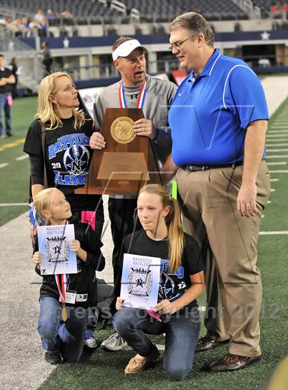 Thumbnail 3 in Gilmer vs. Navasota (UIL  3A Division 2 Final) photogallery.