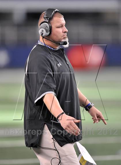 Thumbnail 1 in Gilmer vs. Navasota (UIL  3A Division 2 Final) photogallery.