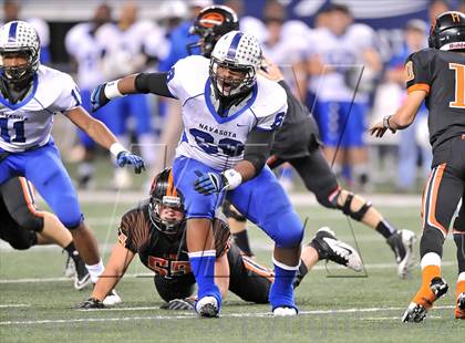Thumbnail 1 in Gilmer vs. Navasota (UIL  3A Division 2 Final) photogallery.