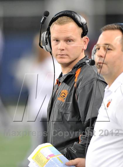 Thumbnail 1 in Gilmer vs. Navasota (UIL  3A Division 2 Final) photogallery.