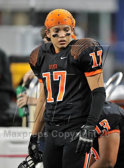 Thumbnail 1 in Gilmer vs. Navasota (UIL  3A Division 2 Final) photogallery.