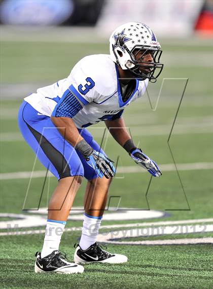 Thumbnail 3 in Gilmer vs. Navasota (UIL  3A Division 2 Final) photogallery.