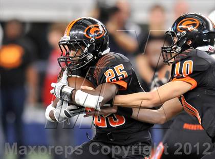 Thumbnail 3 in Gilmer vs. Navasota (UIL  3A Division 2 Final) photogallery.