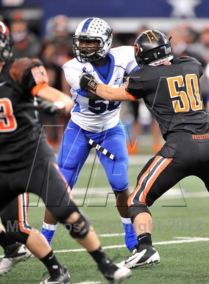 Thumbnail 1 in Gilmer vs. Navasota (UIL  3A Division 2 Final) photogallery.