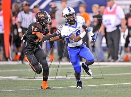 Thumbnail 1 in Gilmer vs. Navasota (UIL  3A Division 2 Final) photogallery.