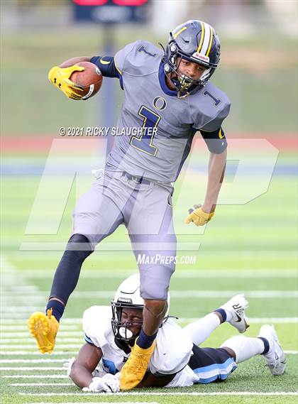 Thumbnail 1 in Belleville East @ O'Fallon photogallery.