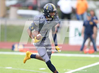 Thumbnail 3 in Belleville East @ O'Fallon photogallery.