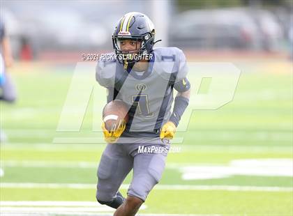 Thumbnail 2 in Belleville East @ O'Fallon photogallery.