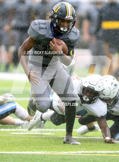 Thumbnail 2 in Belleville East @ O'Fallon photogallery.