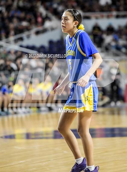 Thumbnail 2 in Alchesay vs Window Rock (AIA 3A Semifinal) photogallery.