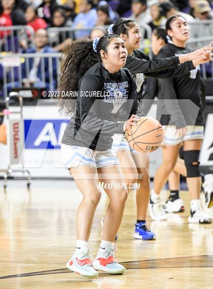Thumbnail 3 in Alchesay vs Window Rock (AIA 3A Semifinal) photogallery.