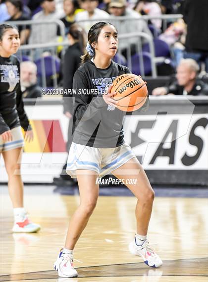 Thumbnail 3 in Alchesay vs Window Rock (AIA 3A Semifinal) photogallery.
