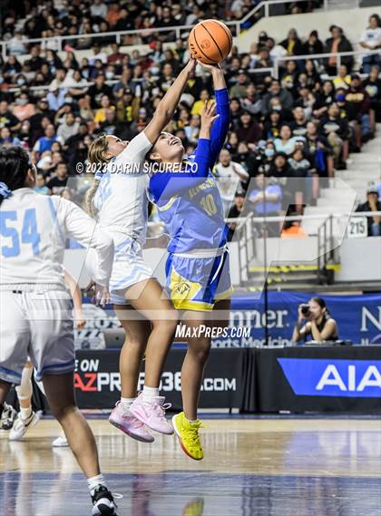 Thumbnail 1 in Alchesay vs Window Rock (AIA 3A Semifinal) photogallery.