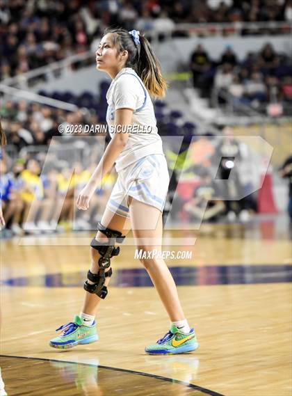 Thumbnail 3 in Alchesay vs Window Rock (AIA 3A Semifinal) photogallery.