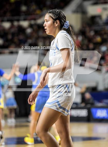 Thumbnail 1 in Alchesay vs Window Rock (AIA 3A Semifinal) photogallery.
