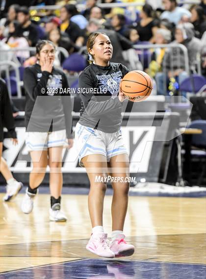 Thumbnail 3 in Alchesay vs Window Rock (AIA 3A Semifinal) photogallery.