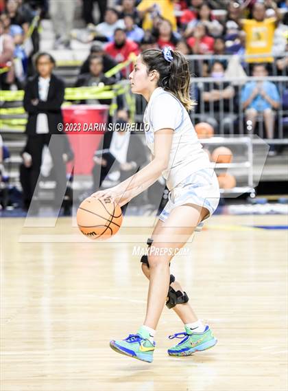 Thumbnail 1 in Alchesay vs Window Rock (AIA 3A Semifinal) photogallery.