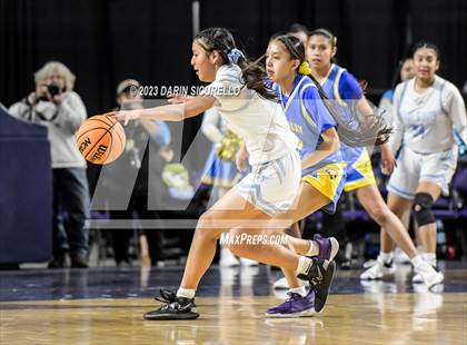 Thumbnail 2 in Alchesay vs Window Rock (AIA 3A Semifinal) photogallery.