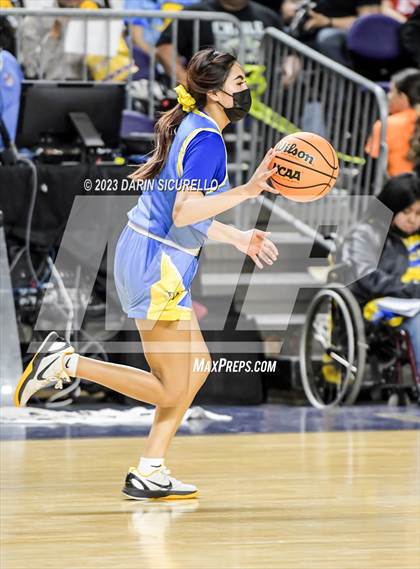 Thumbnail 1 in Alchesay vs Window Rock (AIA 3A Semifinal) photogallery.