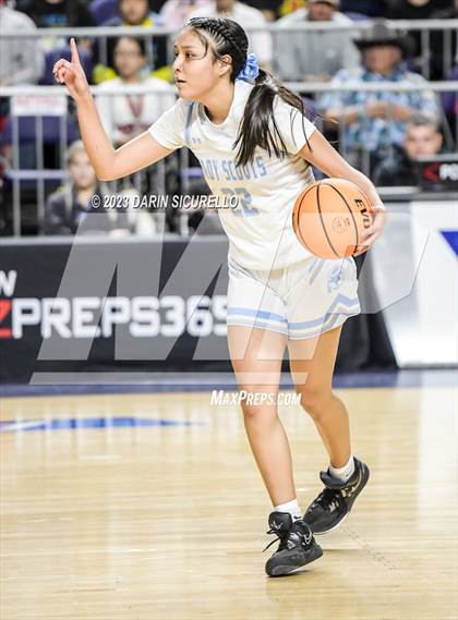 Thumbnail 3 in Alchesay vs Window Rock (AIA 3A Semifinal) photogallery.