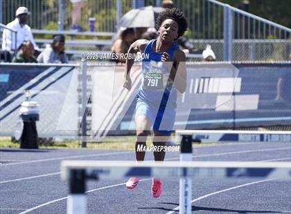 Thumbnail 2 in Bob Hayes Invitational (400m Hurdles) photogallery.