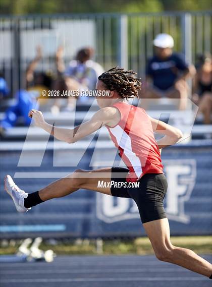 Thumbnail 2 in Bob Hayes Invitational (400m Hurdles) photogallery.