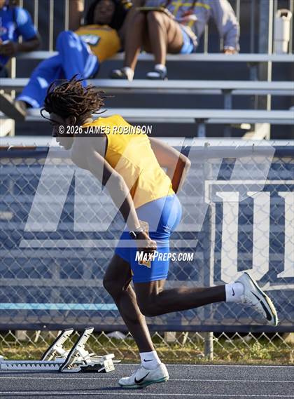 Thumbnail 1 in Bob Hayes Invitational (400m Hurdles) photogallery.