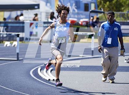 Thumbnail 2 in Bob Hayes Invitational (400m Hurdles) photogallery.